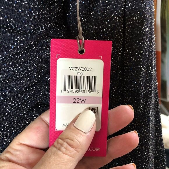 NWT Vince Camuto Metallic V-Neck Ruched Long Sleeve Maxi Dress Plus Size 22W - Picture 11 of 13